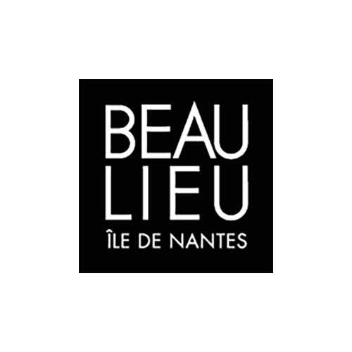 Le logo du centre commercial Beaulieu de Nantes est un carré noir avec de la typo en blanc.