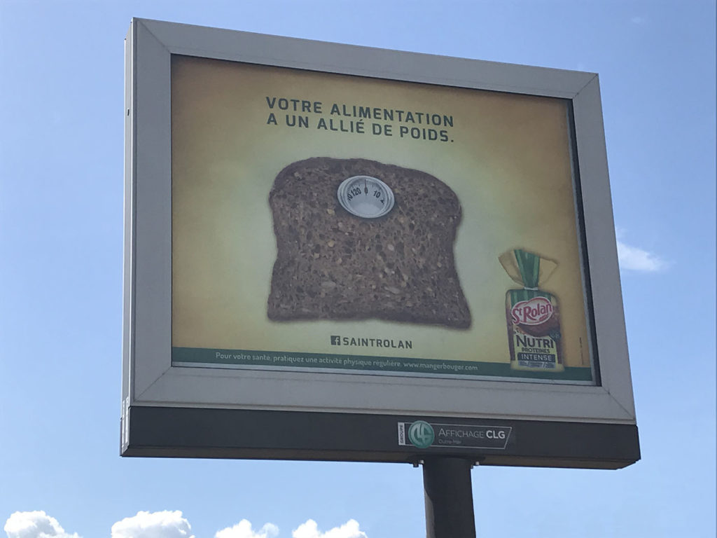 Publicité pour le pain de mie Nutri Protéines de la marque réunionnaise Saint-Roland